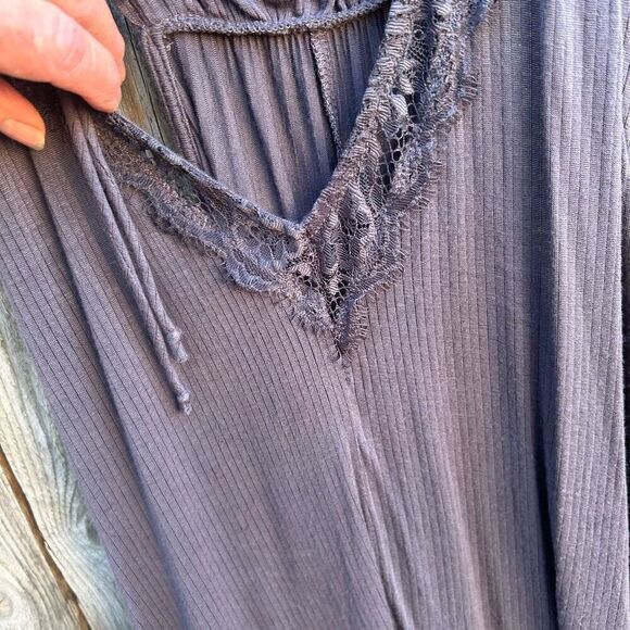 Lush camisole tank size xs - Picture 4 of 9